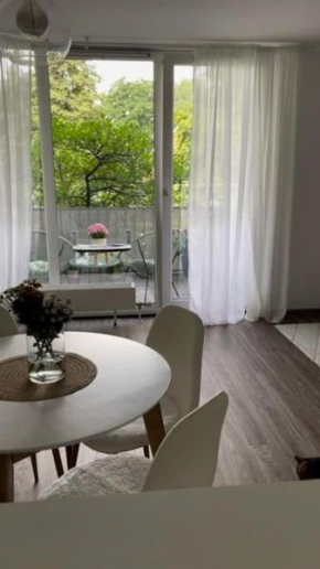 Zentrale, 55m2, helle 2 Zimmer Whg nähe Messe